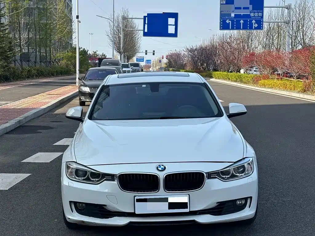 BMW 3 Series 2014 320i Sport Design Package фото 3
