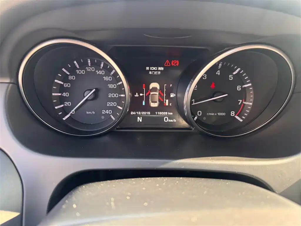 Land Rover Discovery Sport 2016 2.0T S фото 5