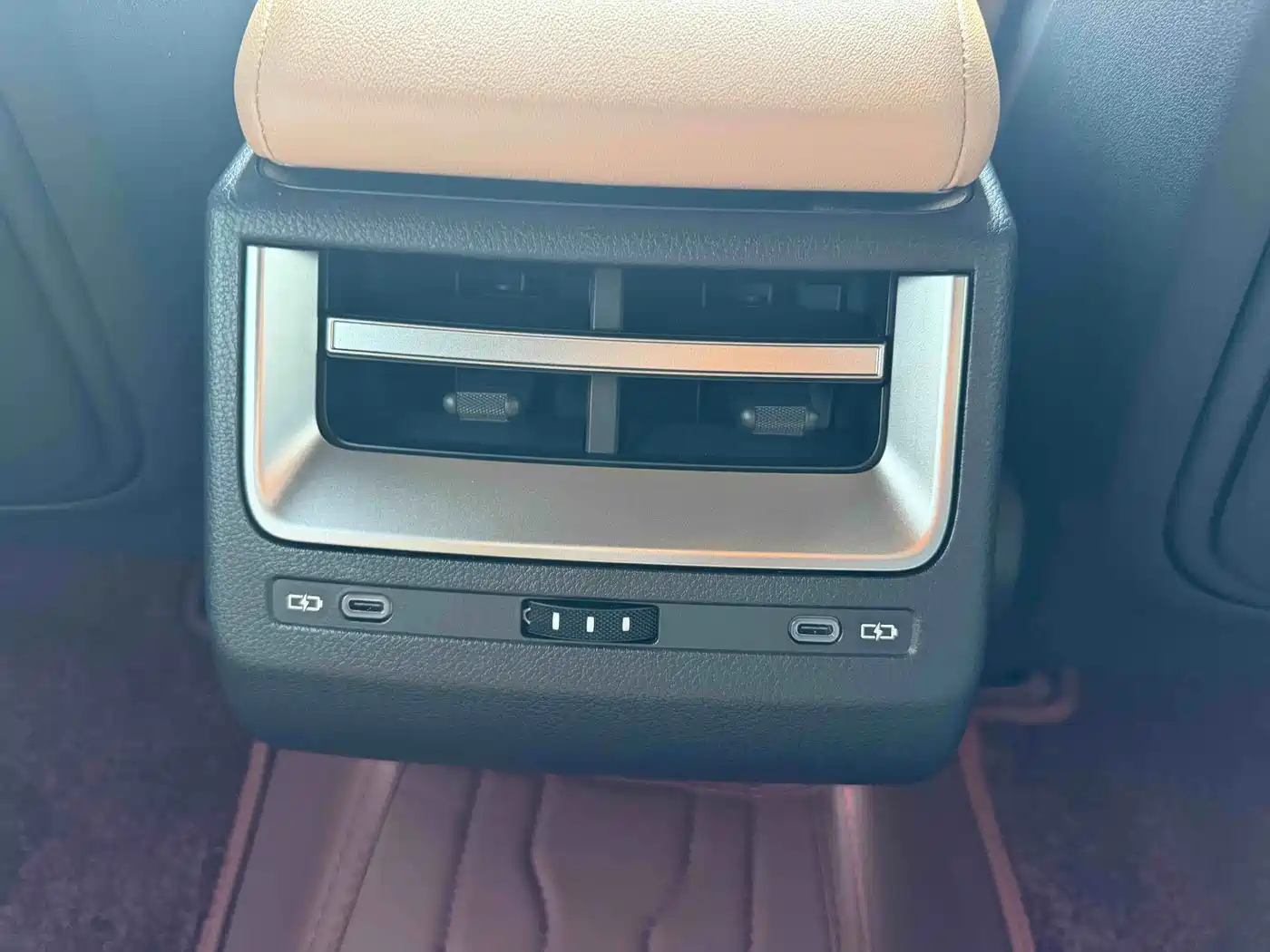 Lexus ES 2026 2025 Model 300h Base Version