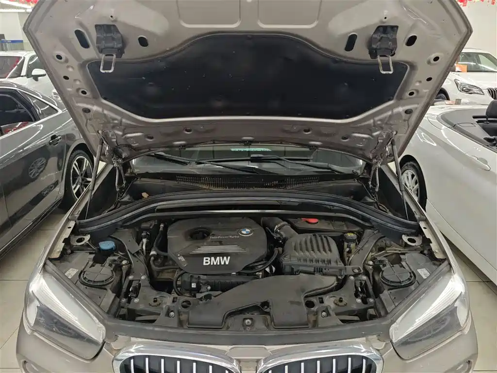 BMW X1 2018 sDrive18Li Fashion Model фото 20