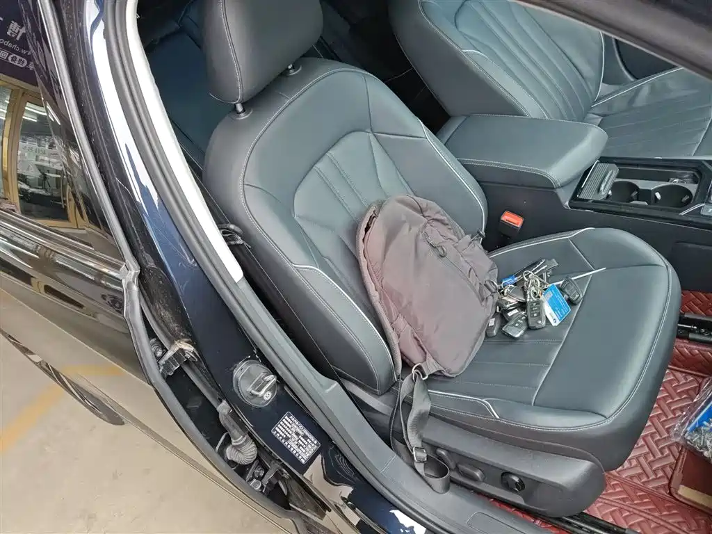 Volkswagen Passat 2023 Facelift 330TSI Elite Edition фото 25