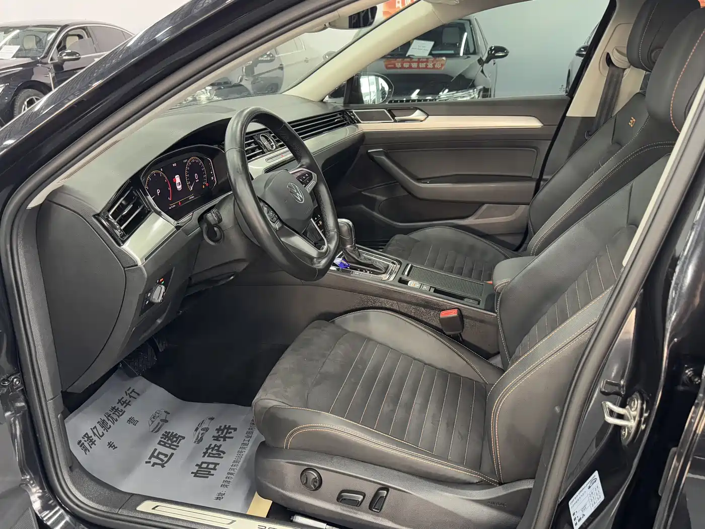 Volkswagen Magotan 2021 330TSI DSG 30th Anniversary Edition фото 4