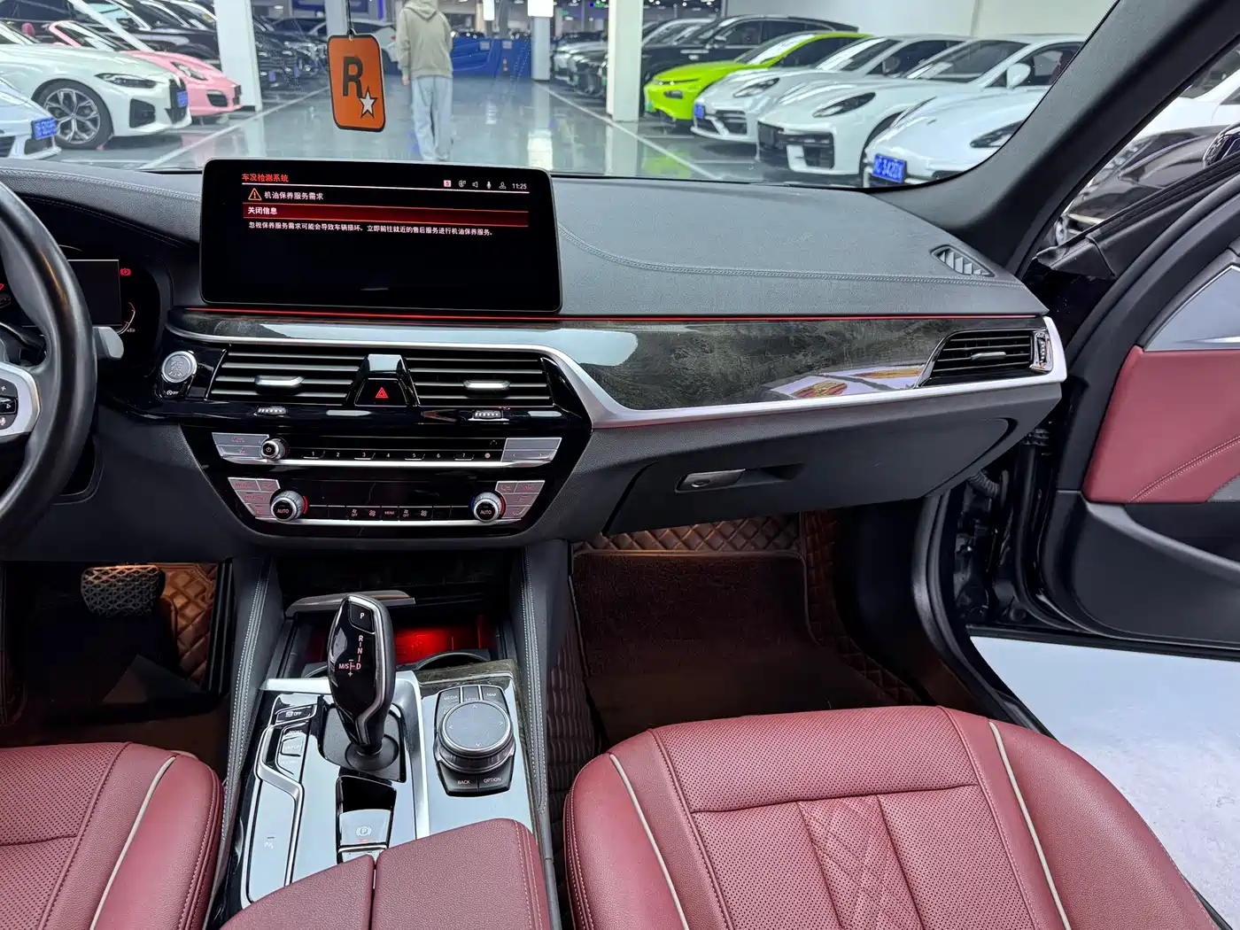 BMW 5 Series 2021 525Li M Sport Package фото 11