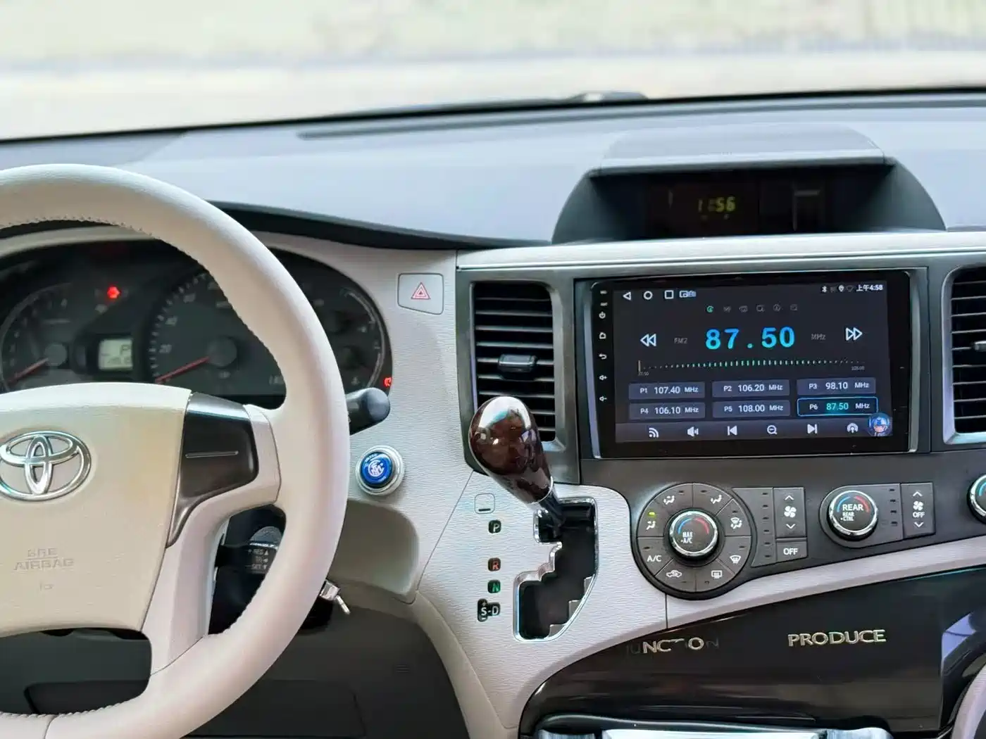 Toyota Sienna 2011 3.5L 2WD Automatic фото 11