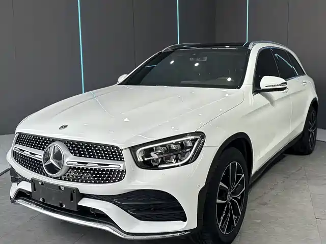 MERCEDES-BENZ GLC