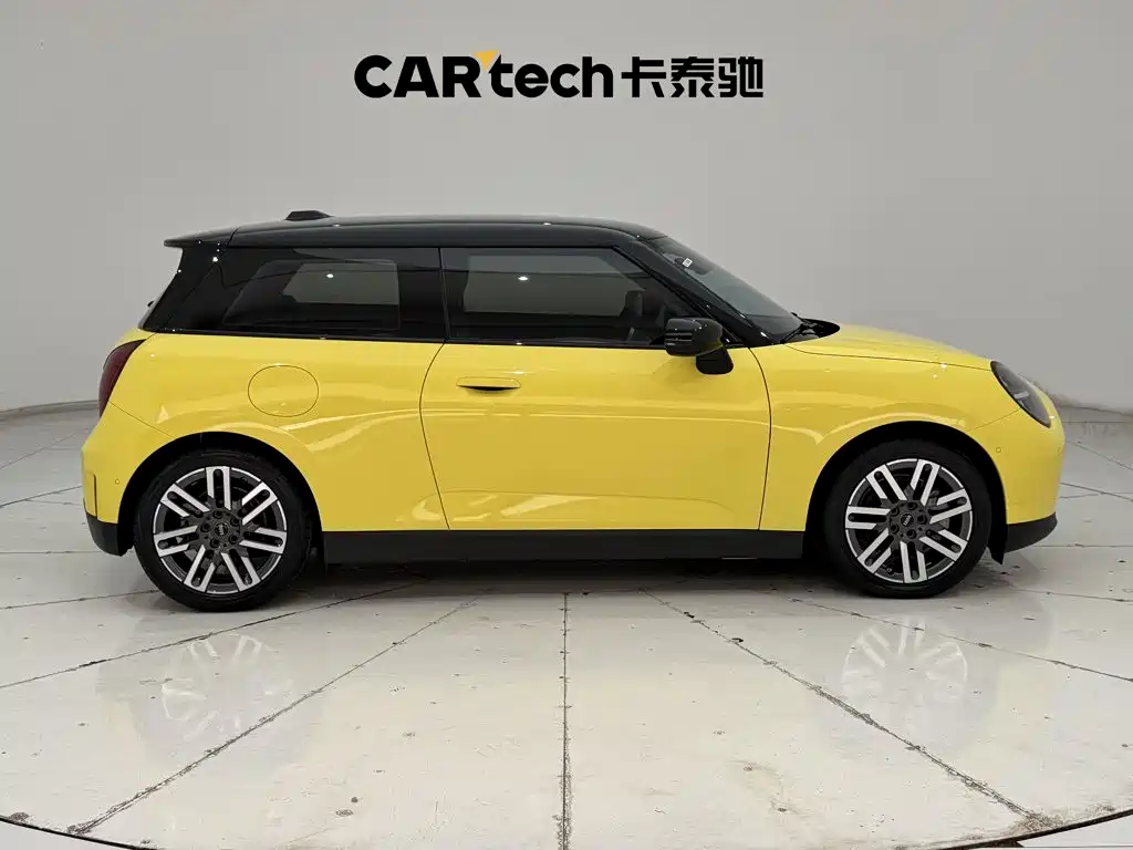 MINI Electric MINI COOPER 2024 2024 456km COOPER E Classic