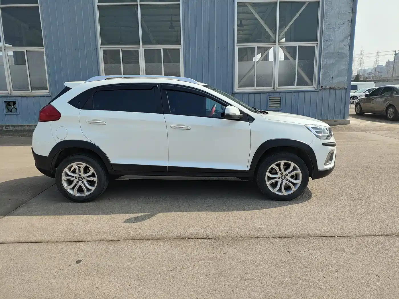 Фото 4 - Chery Tiggo 3x