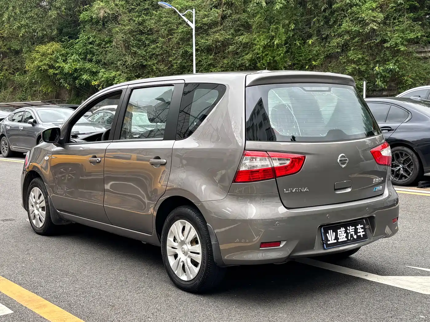 Nissan Livina 2014 2013 1.6XE CVT Comfort