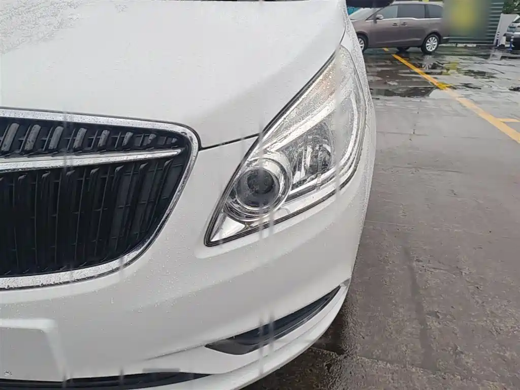 Buick GL8 2018 28T Comfort China VI фото 24