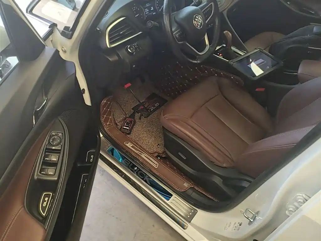 Buick GL6 2019 18T 6-seat Connected Luxury China VI фото 12