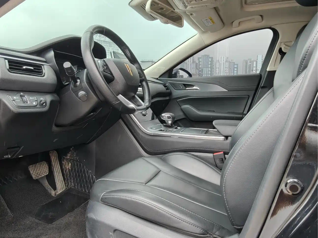 Hongqi H5 2022 Classic Facelift 1.8T Automatic Smart Connect Flag Rhythm Edition фото 11