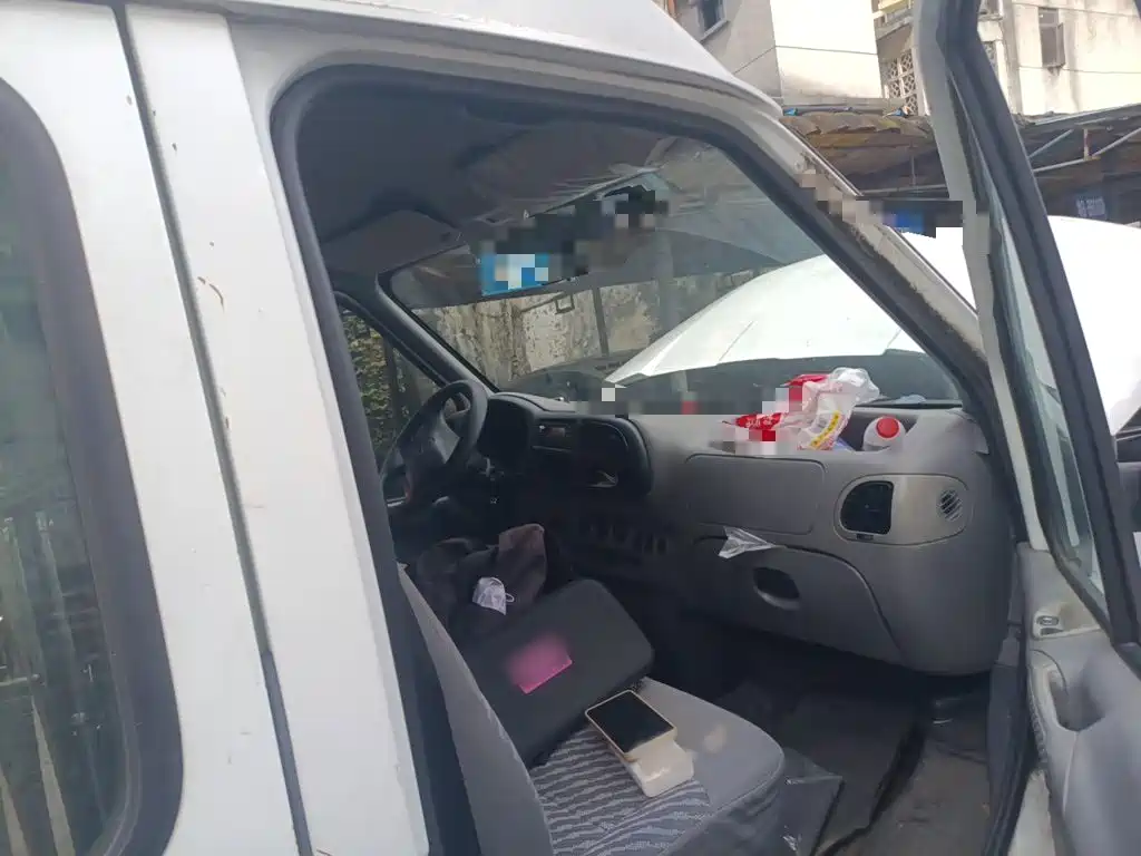 Ford Classic Transit 2015 2015 2.8T Diesel Long Wheelbase 6-Seater Mid-Roof MPV JX493ZLQ4