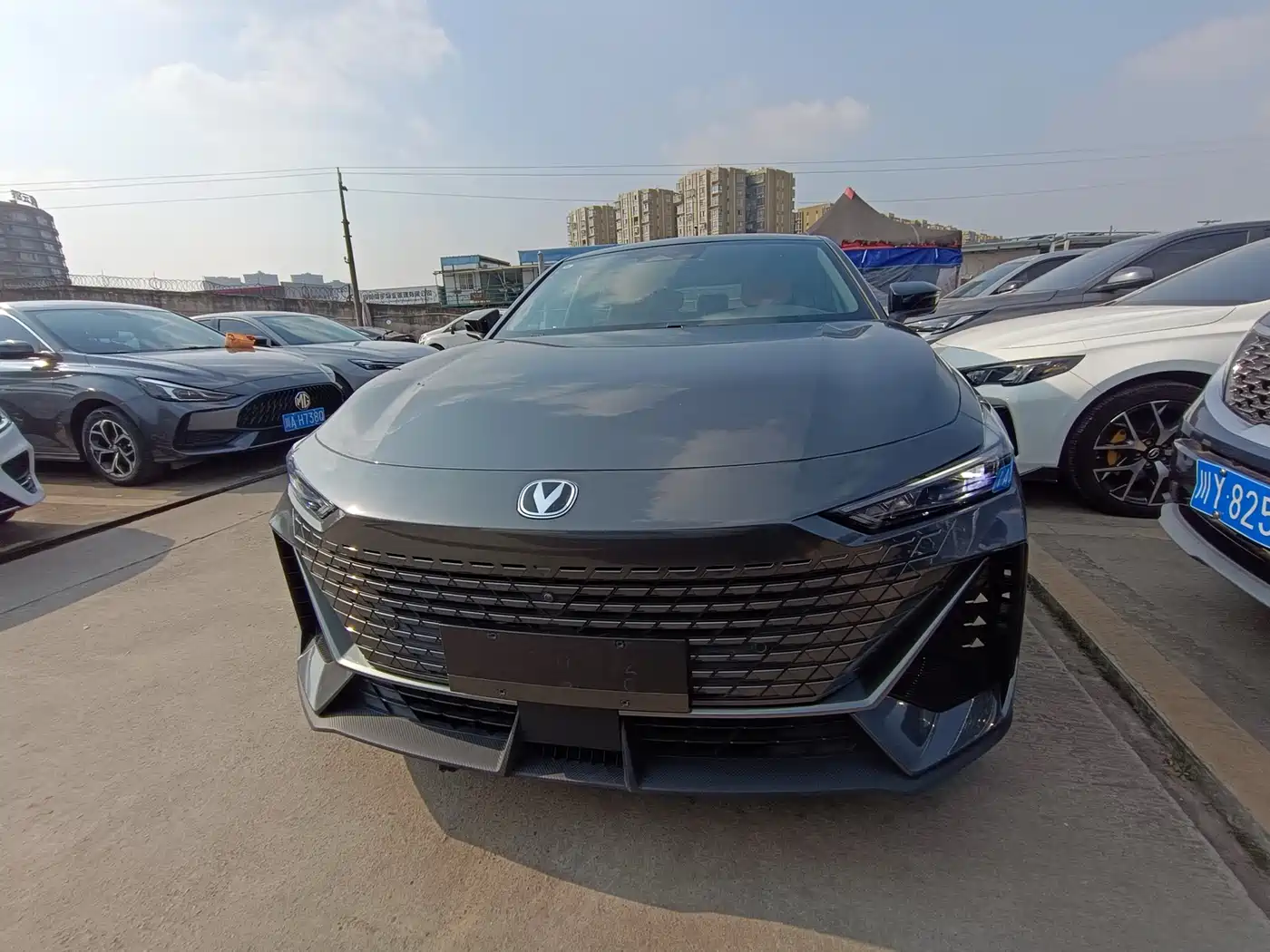 CHANGAN UNI-V