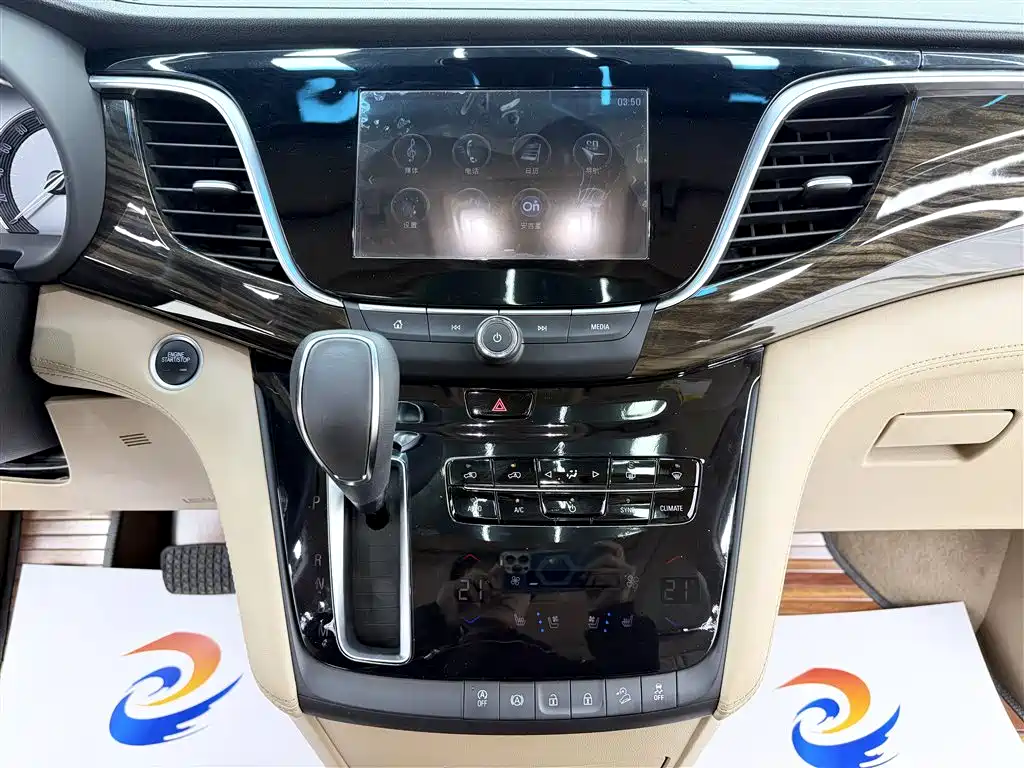 Buick GL8 2018 ES 28T Flagship Type China VI фото 11