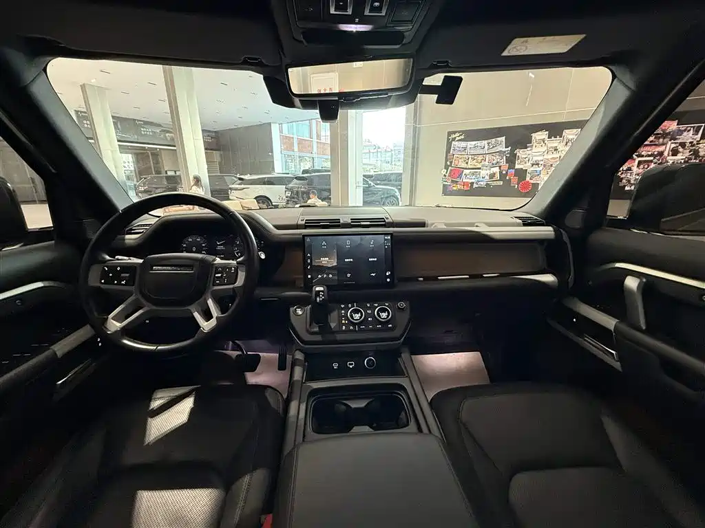 Land Rover Defender 2023 Facelift 110 3.0T P400 X-DYNAMIC HSE фото 18