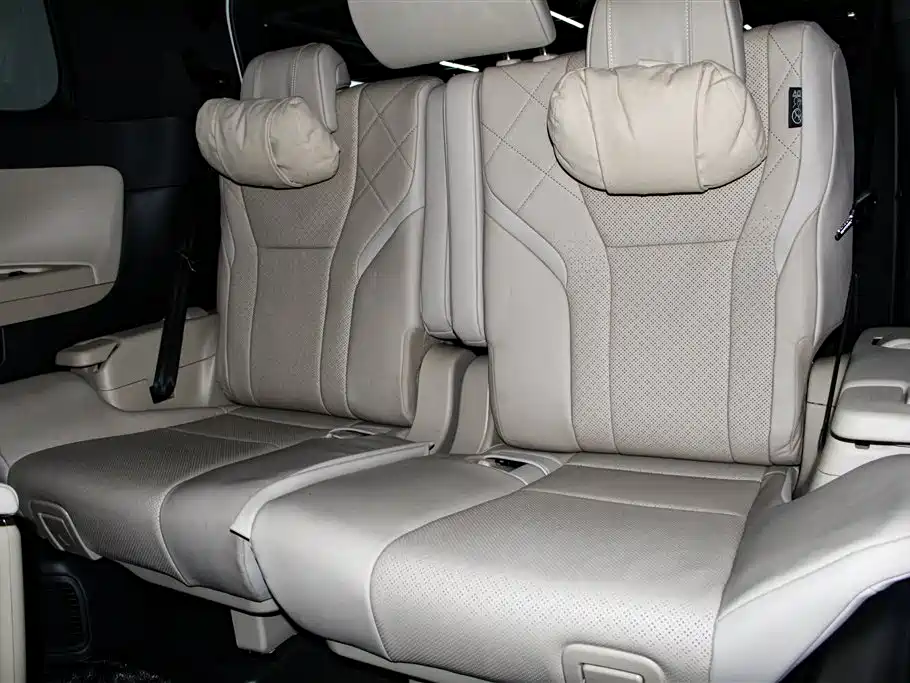 Toyota Vellfire 2024 Crown Hybrid 2.5L Executive Premium Edition фото 20
