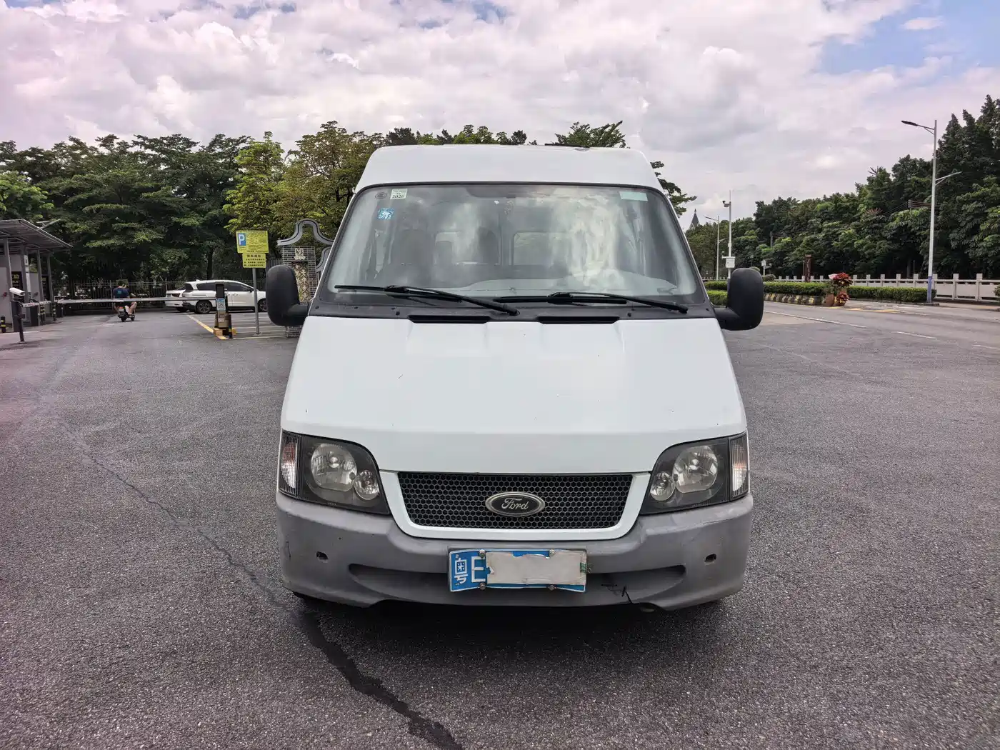 Ford Classic Transit 2016 2016 Model 2.8T Diesel Short Wheelbase 6-Seat Medium Roof Multi-Purpose Vehicle JX493ZLQ4