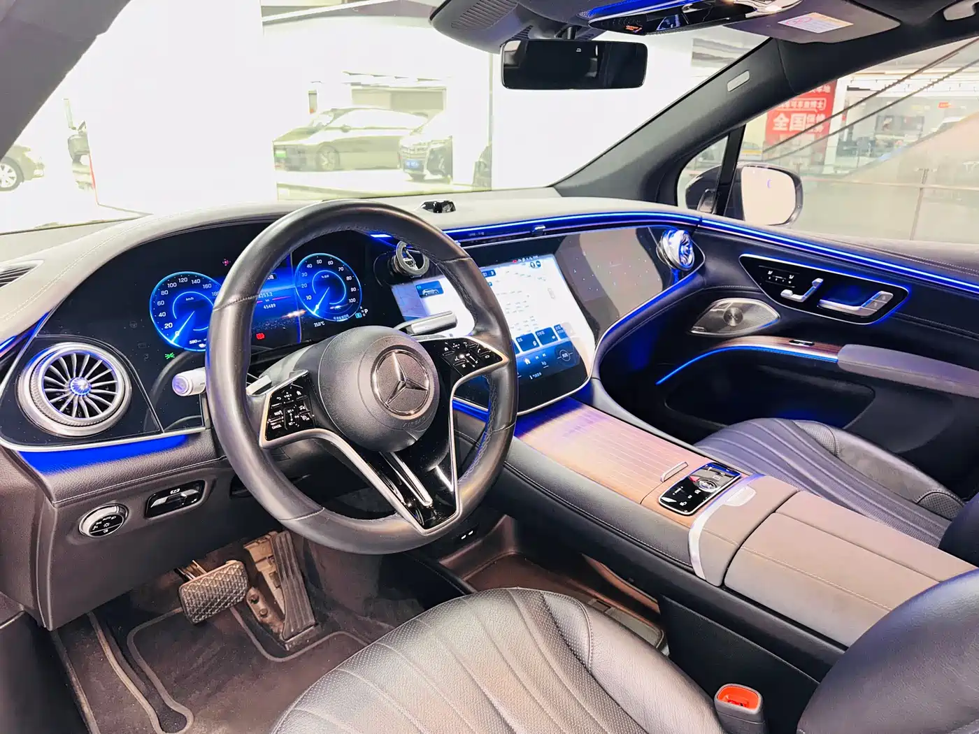 Mercedes-Benz EQS SUV 2023 450 4MATIC Pioneer Edition фото 24