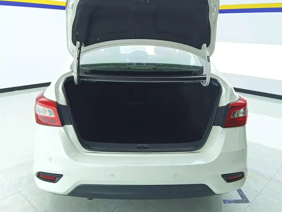 Nissan SYLPHY, миниатюра 4