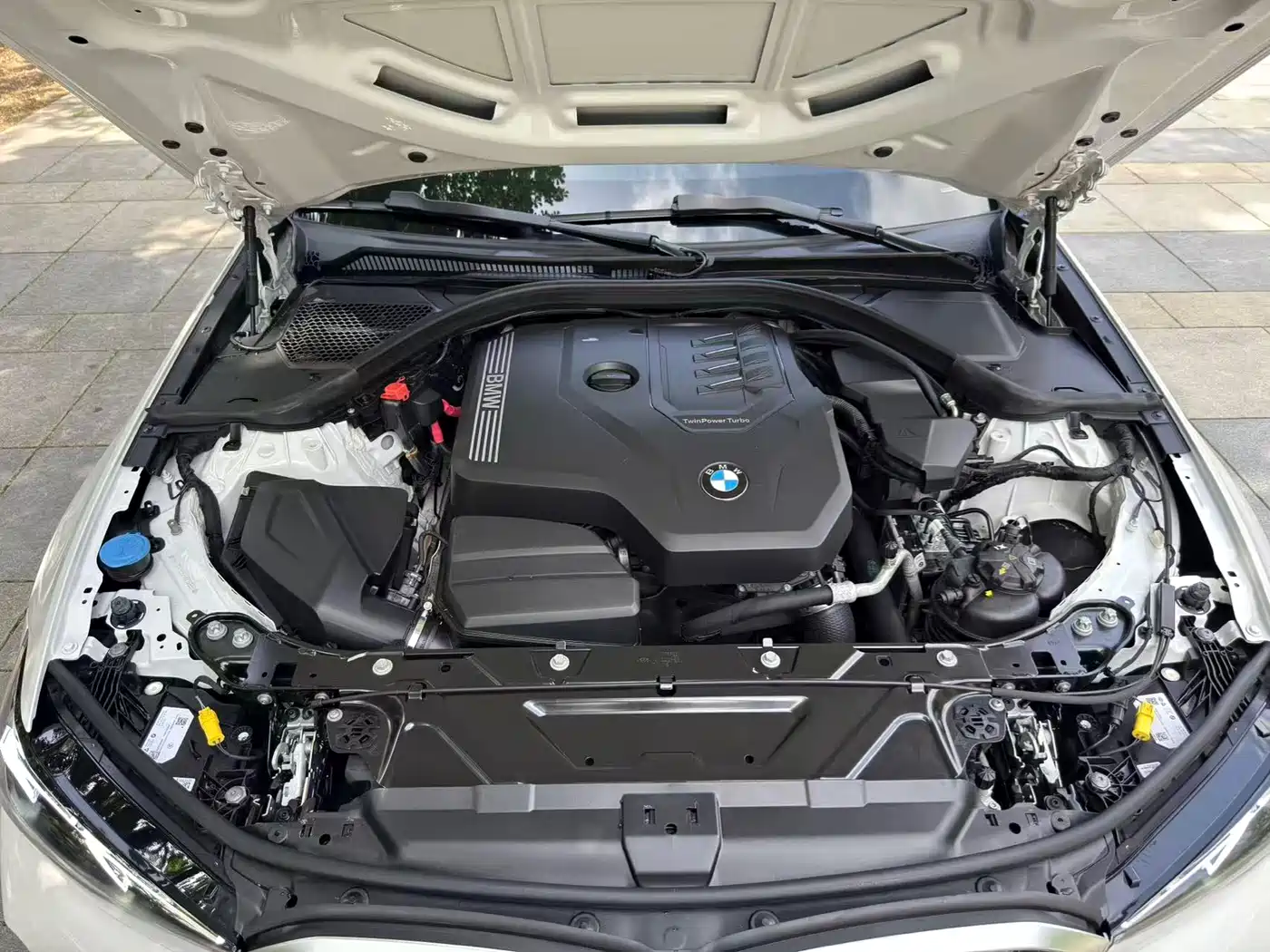 BMW 3 Series 2023 325Li M Sport Package фото 14