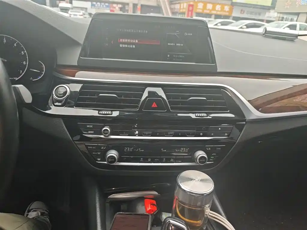 BMW 5 Series 2018 528Li Launch Special Edition фото 13