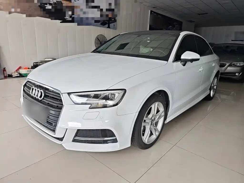 Фото 1 - Audi A3