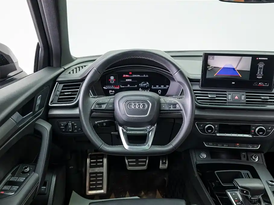 Audi Q5L 2024 Model 40 TFSI Luxury Dynamic фото 19