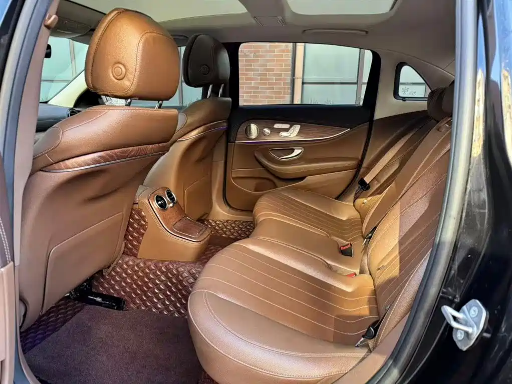 Mercedes-Benz E-Class 2023 E 300 L Luxury фото 8
