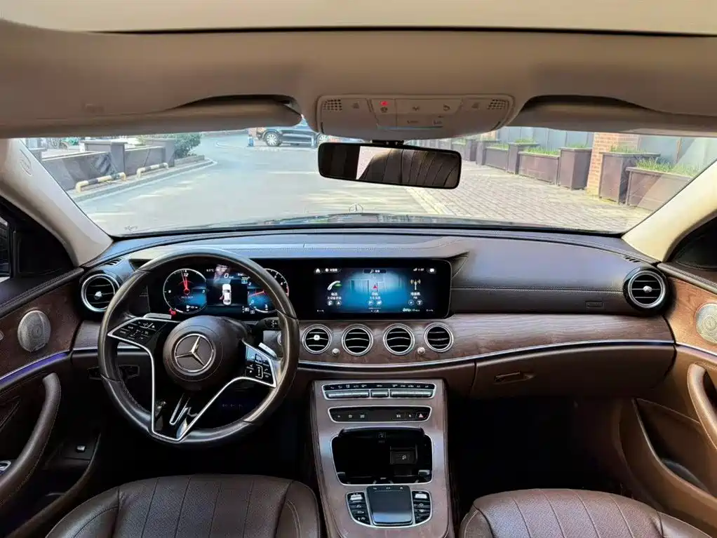 Mercedes-Benz E-Class 2023 E 300 L Luxury фото 7
