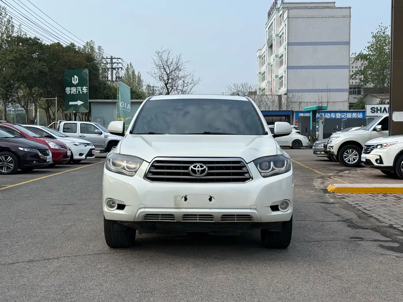 Toyota Highlander 2011 2.7L 2WD 7-seat Luxury Navigation фото 2