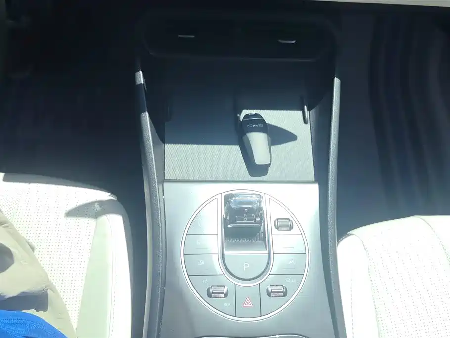 BYD Hai Bao 05 DM-i 2025 DM-i Smart Drive Edition 55KM Luxury фото 16