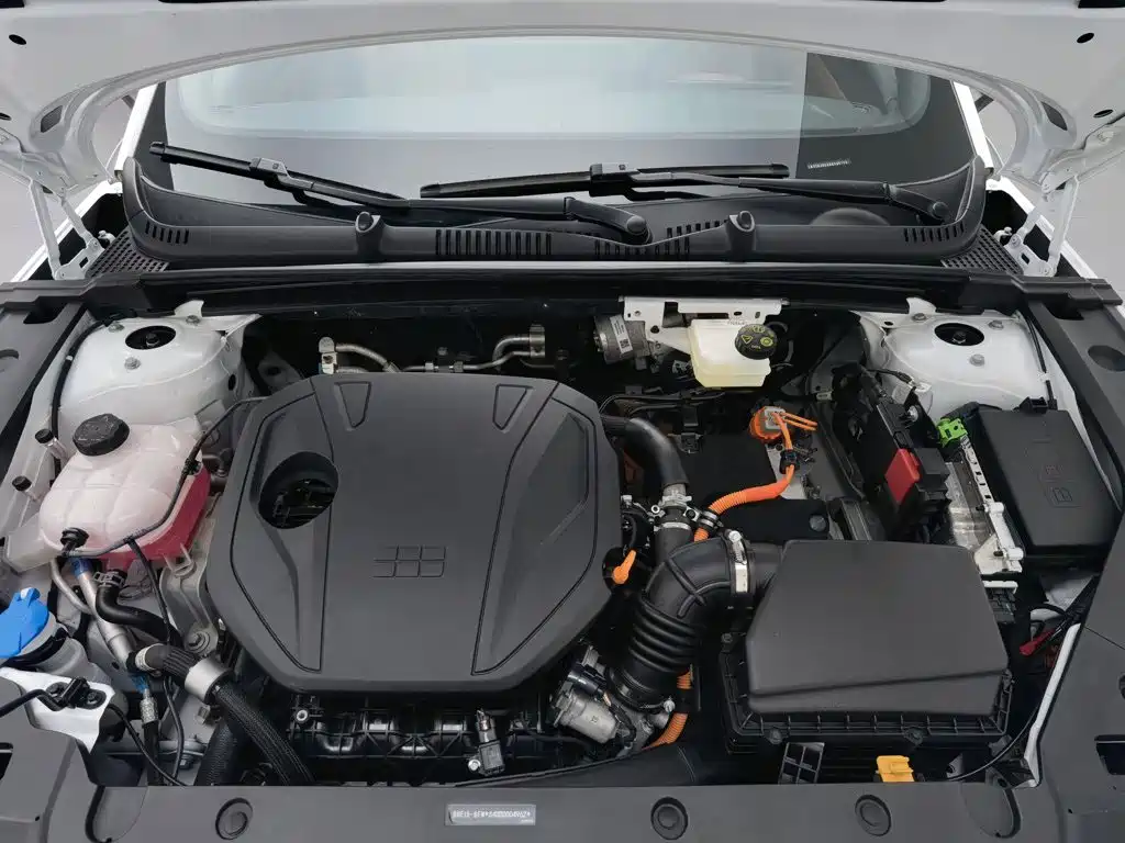 Geely Galaxy Galaxy L6 2025 2025 EM-i 140km Voyage Edition