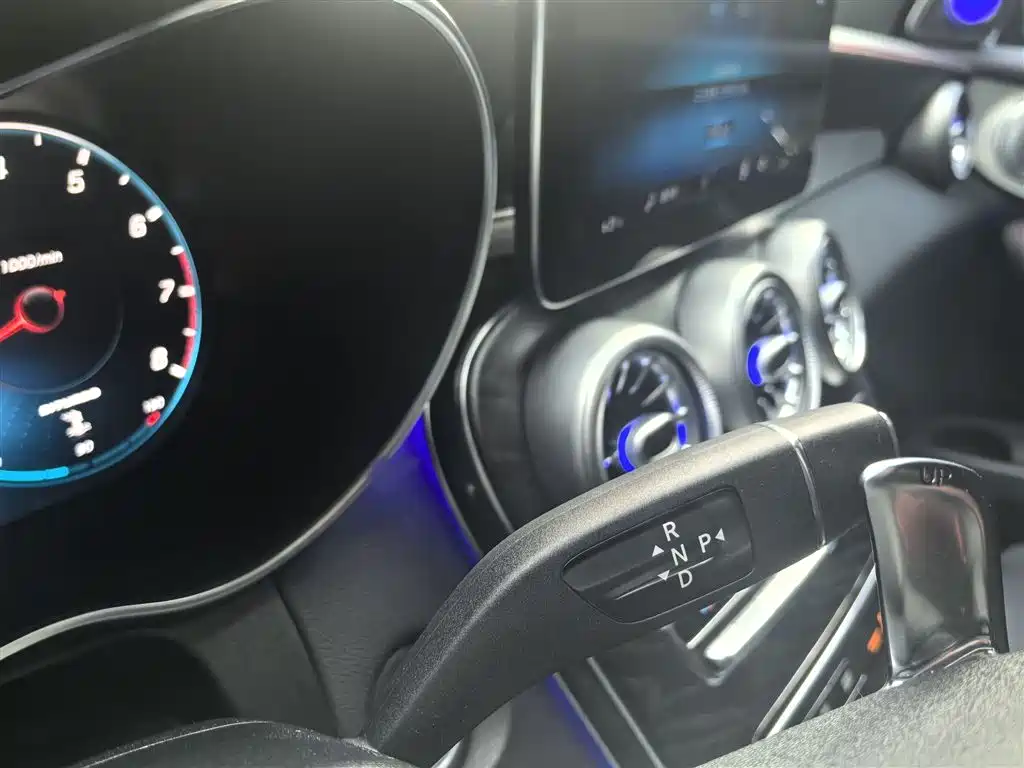 MERCEDES-BENZ GLC AMG