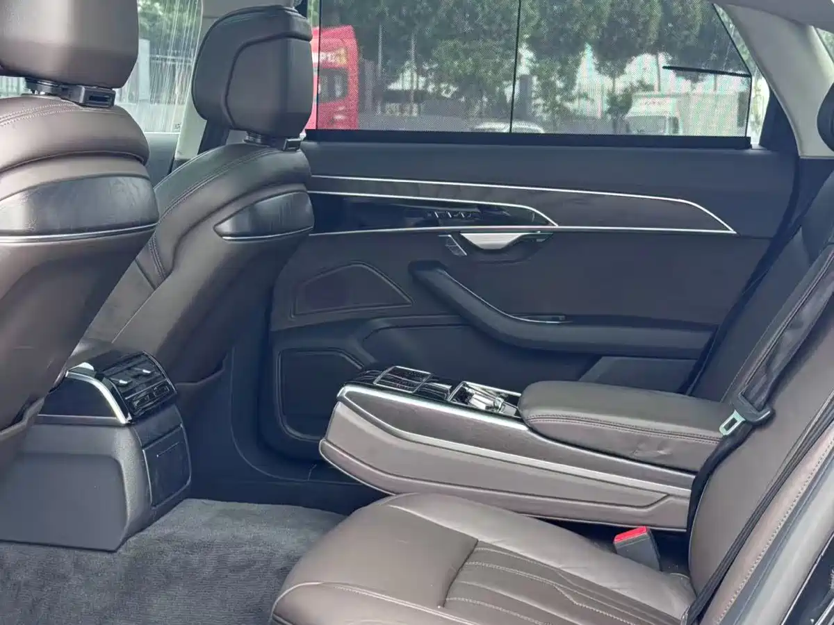 Audi A8 2019 Plus A8L 50 TFSI quattro Comfort фото 6