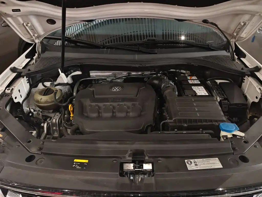 Volkswagen Tiguan L 2018 330TSI Automatic 2WD Comfort Edition фото 20