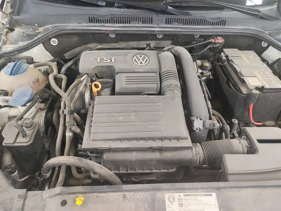 Volkswagen Sagitar 2018 280TSI DSG Spark Edition фото 10