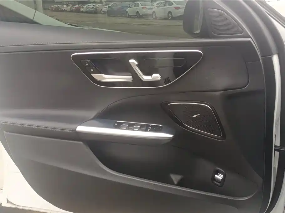 Mercedes-Benz C-Class 2023 Facelift C 260 L Sport Edition фото 7