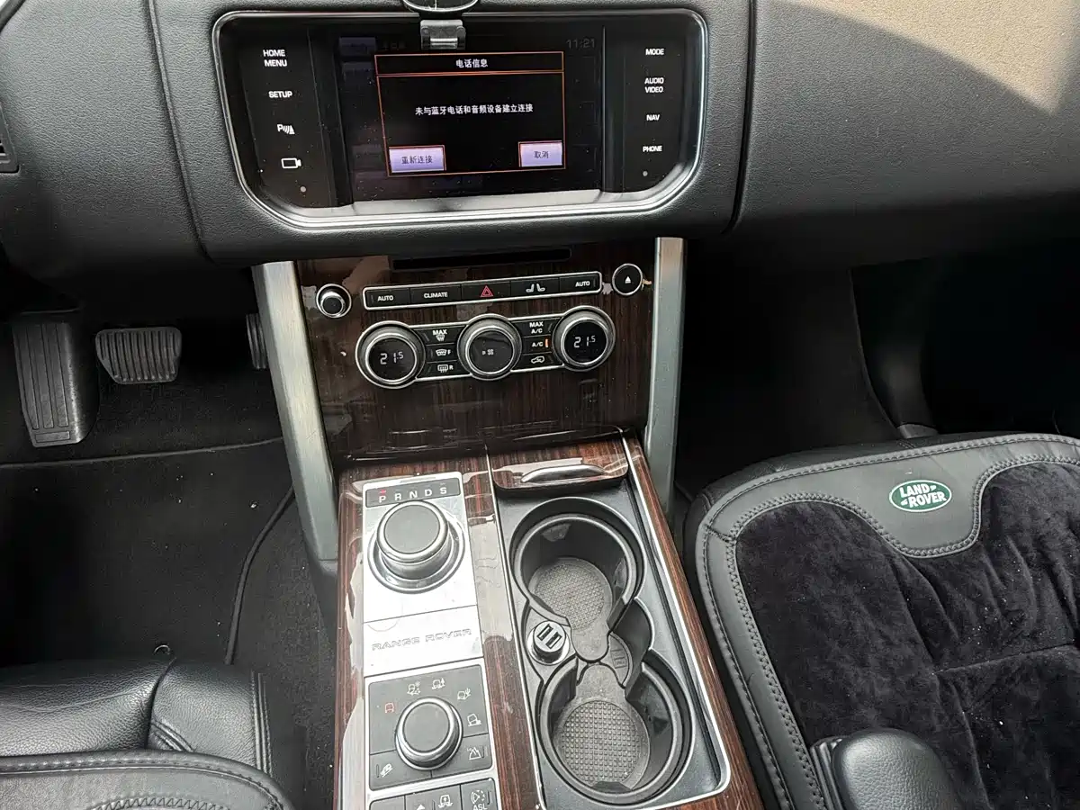 Land Rover Range Rover 2017 3.0 SC V6 Golden Age Edition фото 8