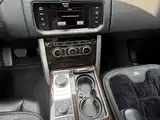 Photo 8 - Land Rover Range Rover