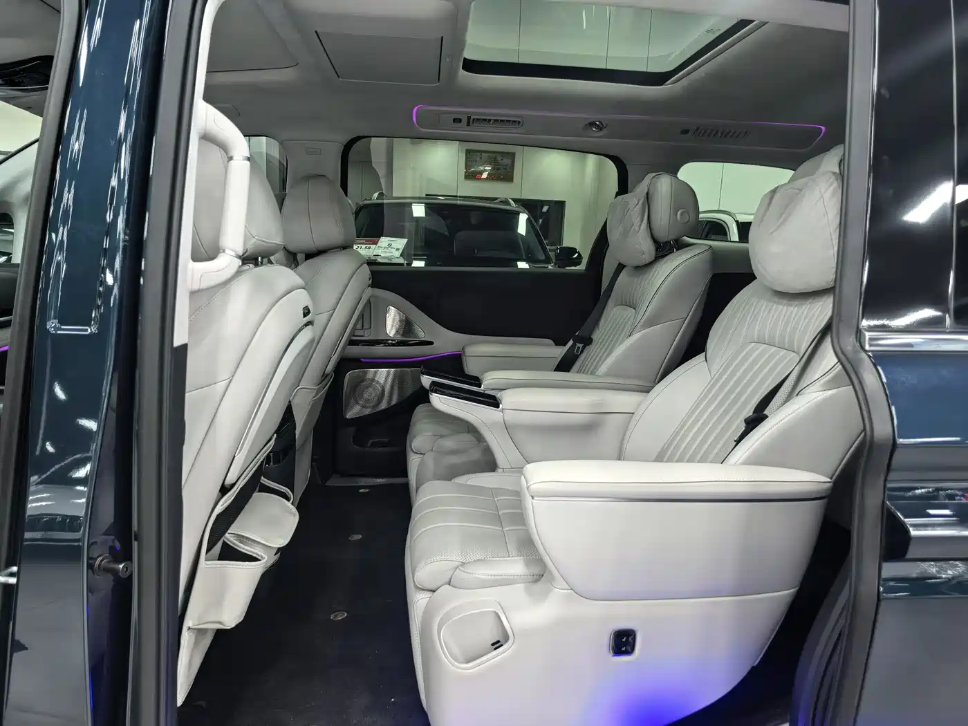 Voyah Auto Voyah Dreamer 2025 PHEV AWD Flagship Kunpeng Edition фото 6