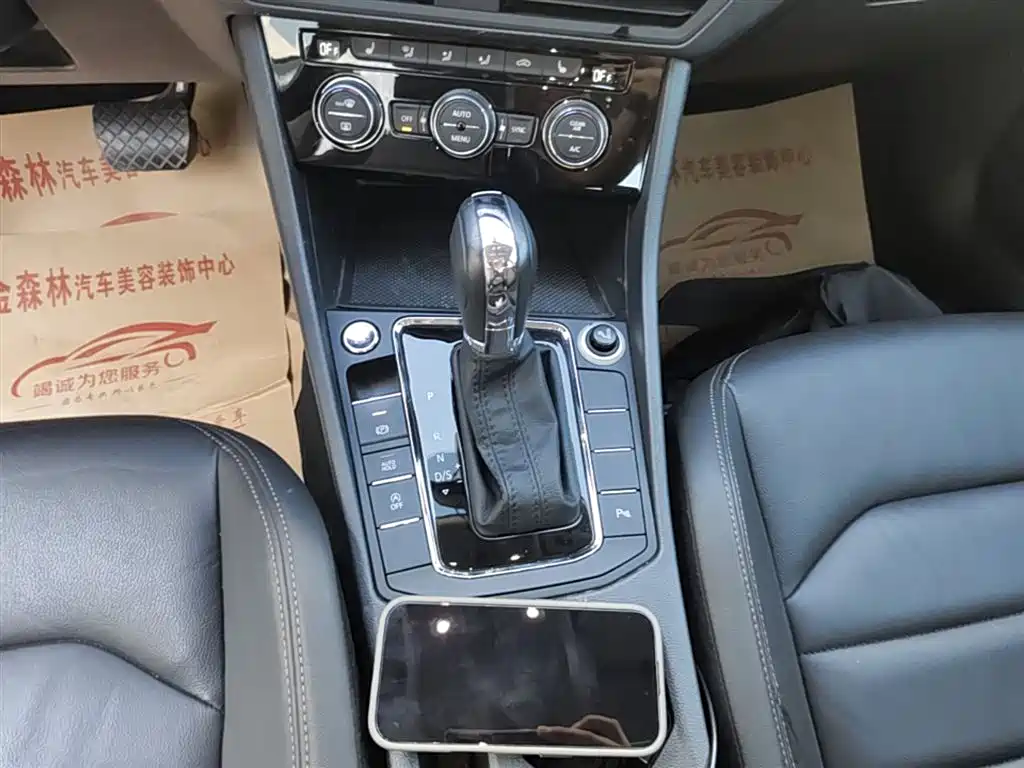 Volkswagen Bora 2019 Facelift 1.5L Automatic Luxury China VI фото 14