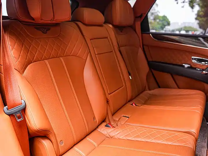 Bentley Bentayga 2016 6.0T Standard Edition фото 15