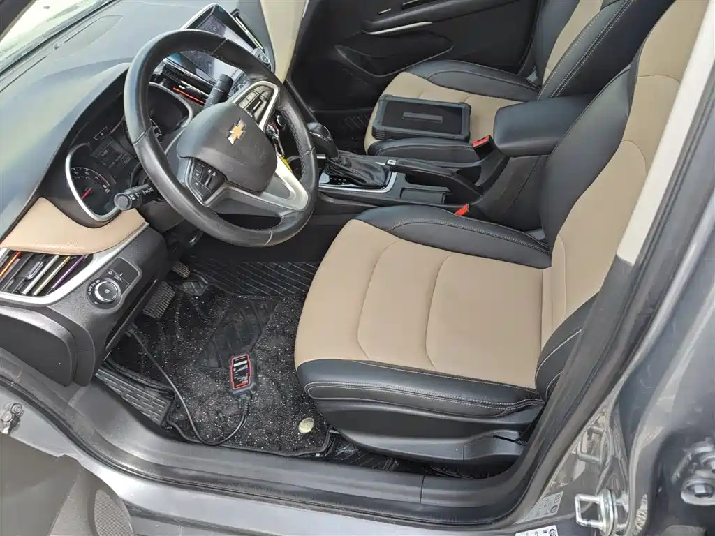 CHEVROLET CRUZE