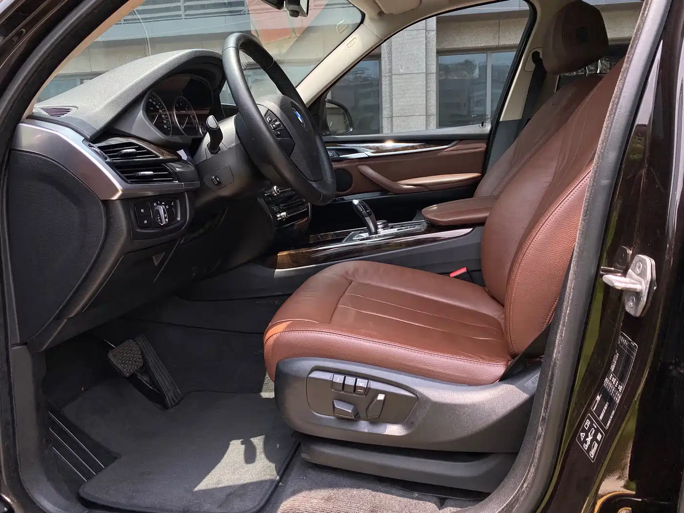 BMW X5 (Import) 2014 xDrive35i Leading фото 7