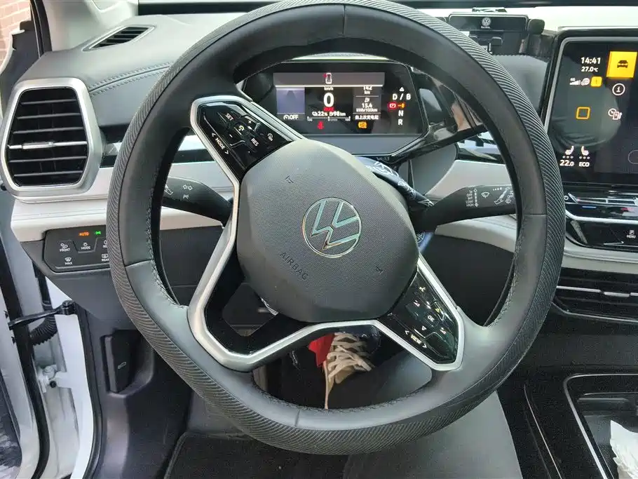 Volkswagen ID.6 CROZZ 2022 Long Range PRO Edition фото 15