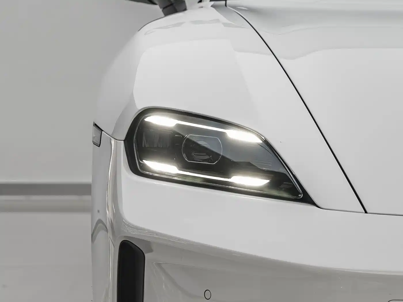 Porsche Taycan, миниатюра 10