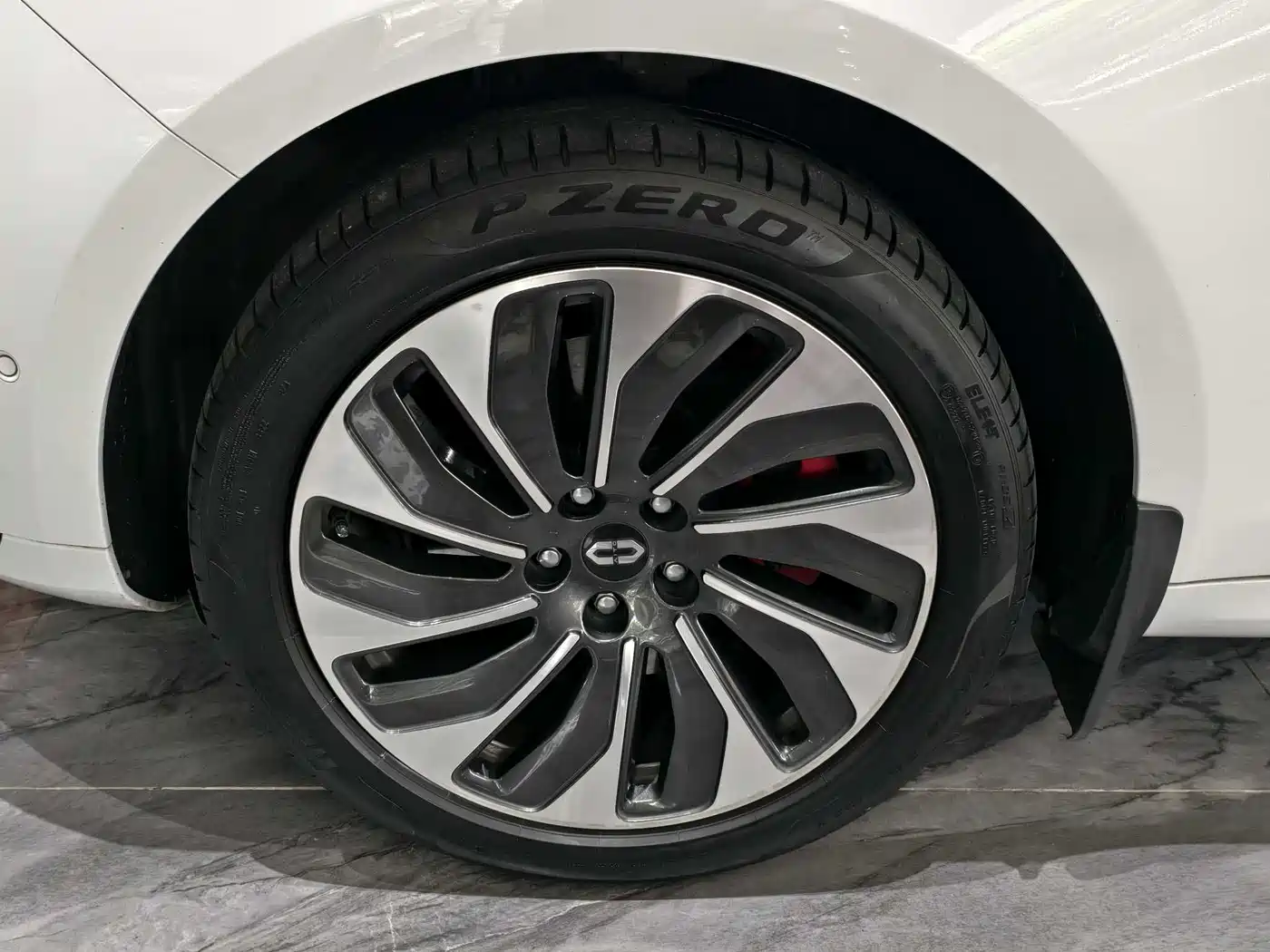 AITO Wenjie AITO M5 2022 Extended Range AWD Flagship фото 5