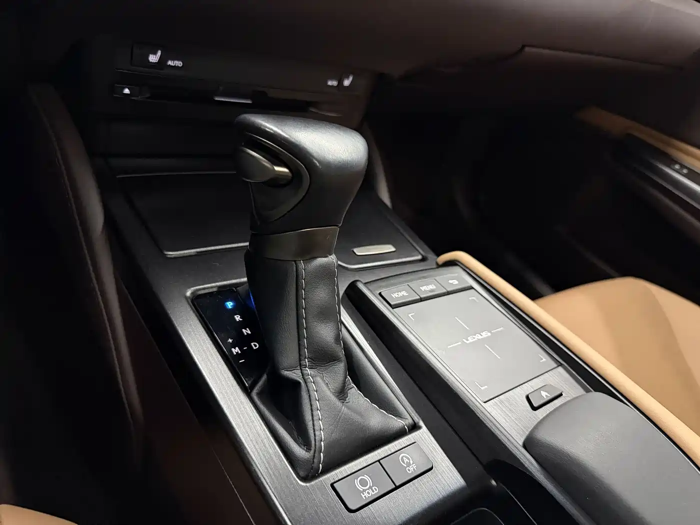 Lexus ES 2020 200 Excellence фото 17