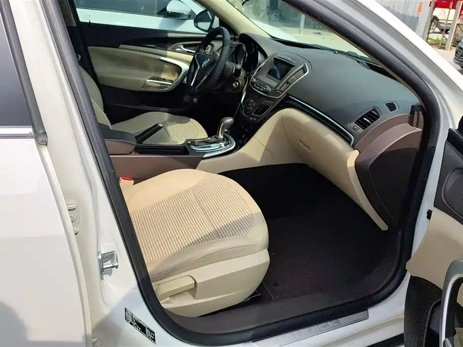 Buick Regal 2015 2.0L Leading Fashion Model фото 8