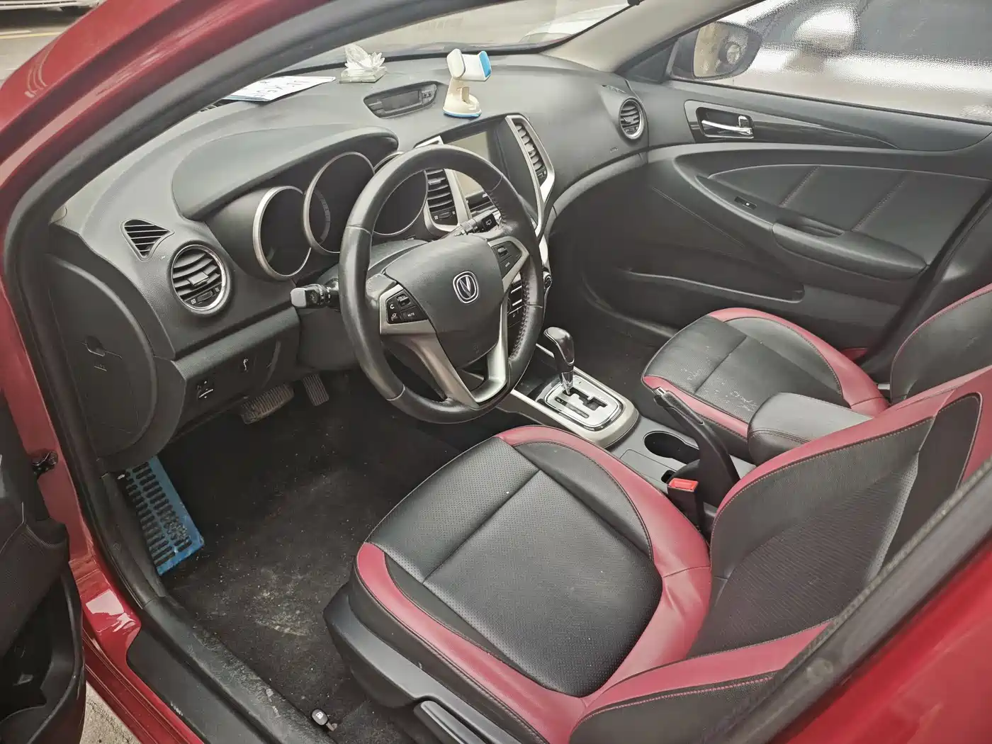 Photo 7 - Changan Eado XT